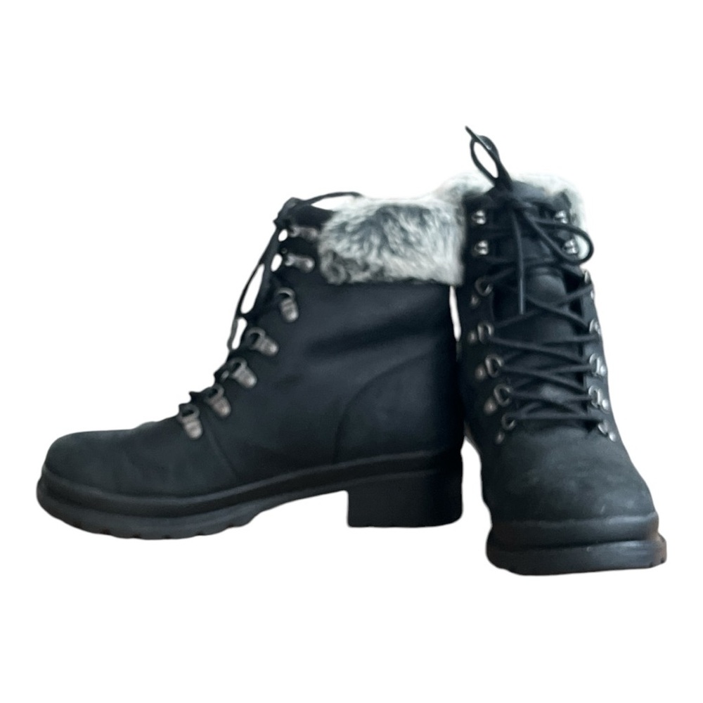 Muck Women's Liberty Alpine Lace Supreme Boot (Black Leather/Faux Fur) Size 10 - Picture 6 of 7